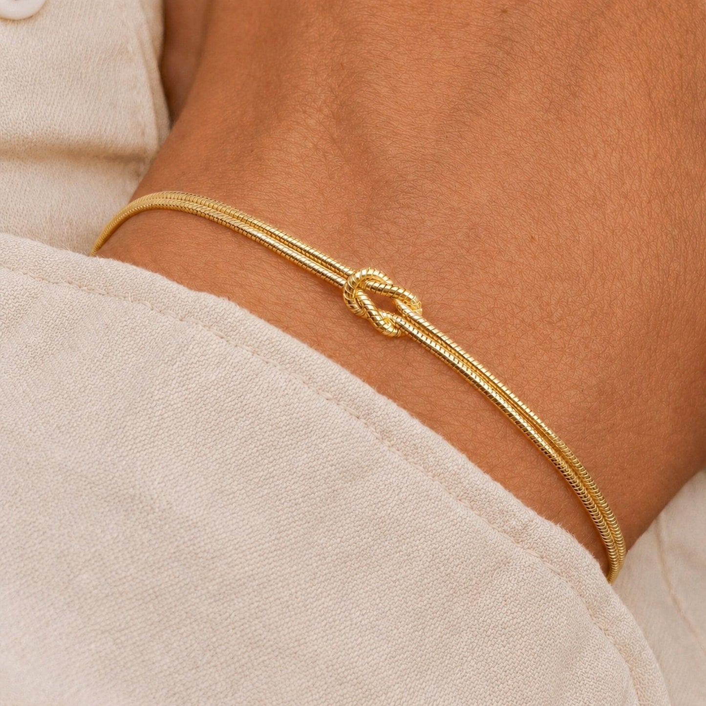 Goldarmband Knoten 18K Gold Unendlichkeit Achtknoten Schlangenarmband rund zart
