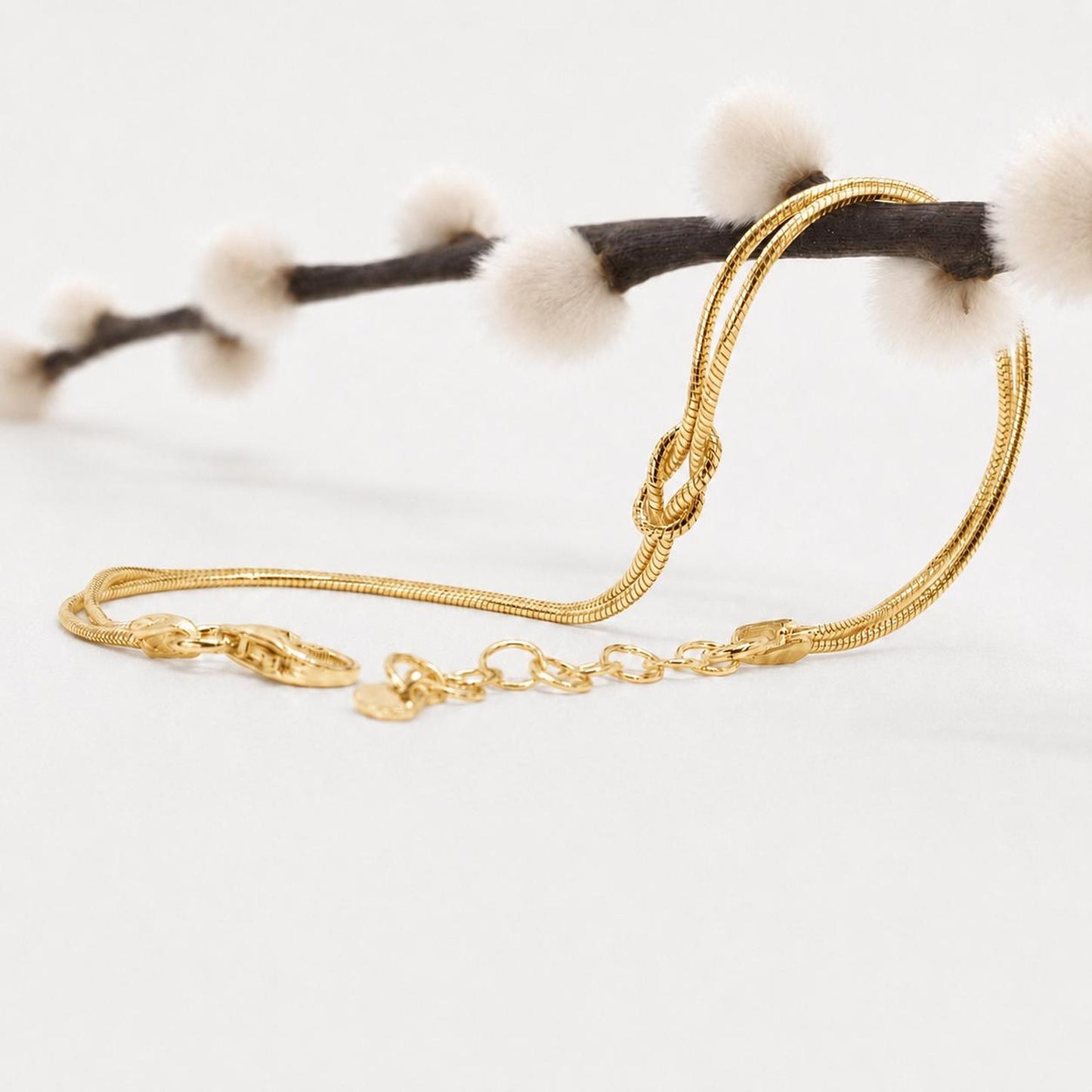 Goldarmband Knoten 18K Gold Unendlichkeit Achtknoten Schlangenarmband rund zart