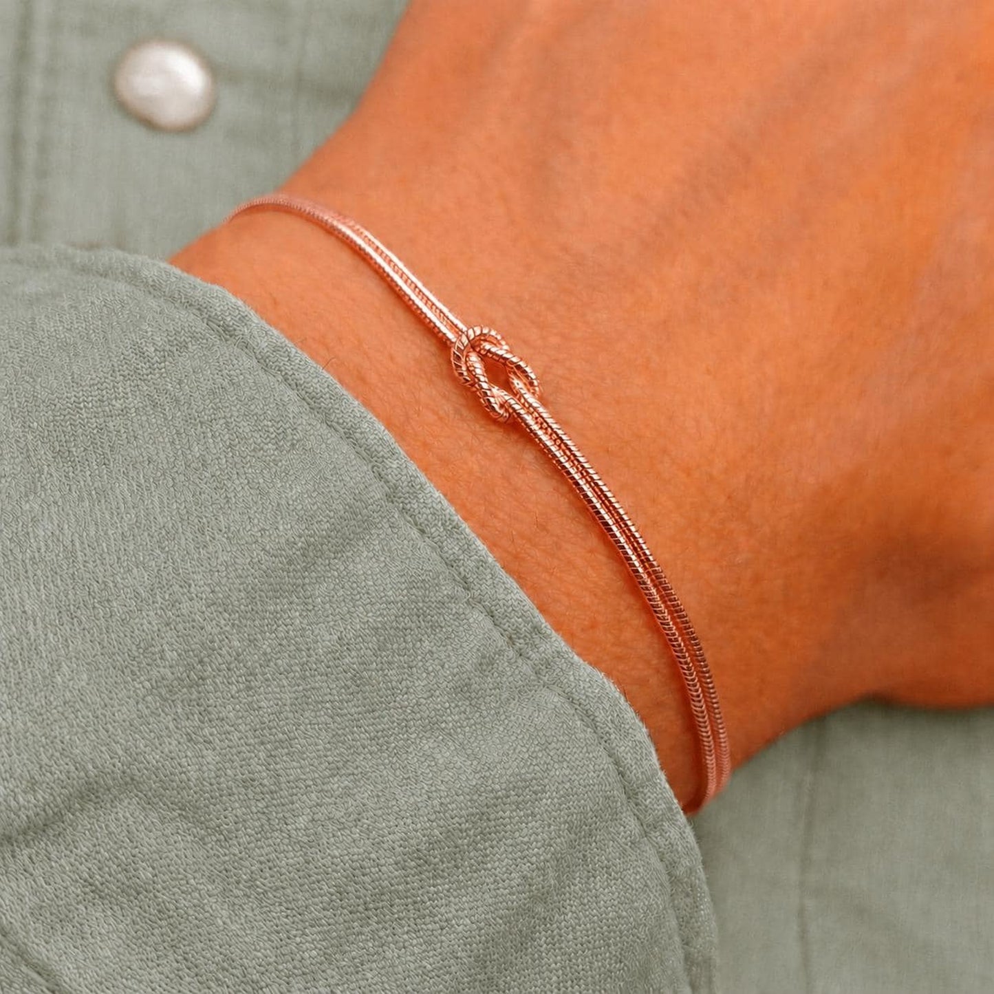 Goldarmband Knoten 18K Gold Unendlichkeit Achtknoten Schlangenarmband rund zart