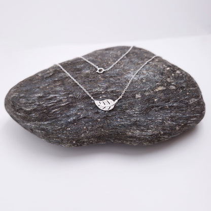 Halskette mit Blattanhänger 925 Silber mit Zirkonia Kristallen Layering