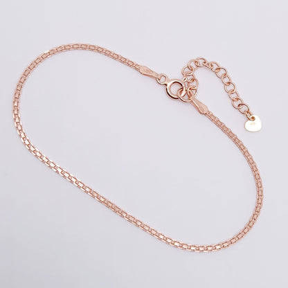 zartes Roségold Armband in der Machart Gliederkette Mesh mit Verlängerungerungskettchen