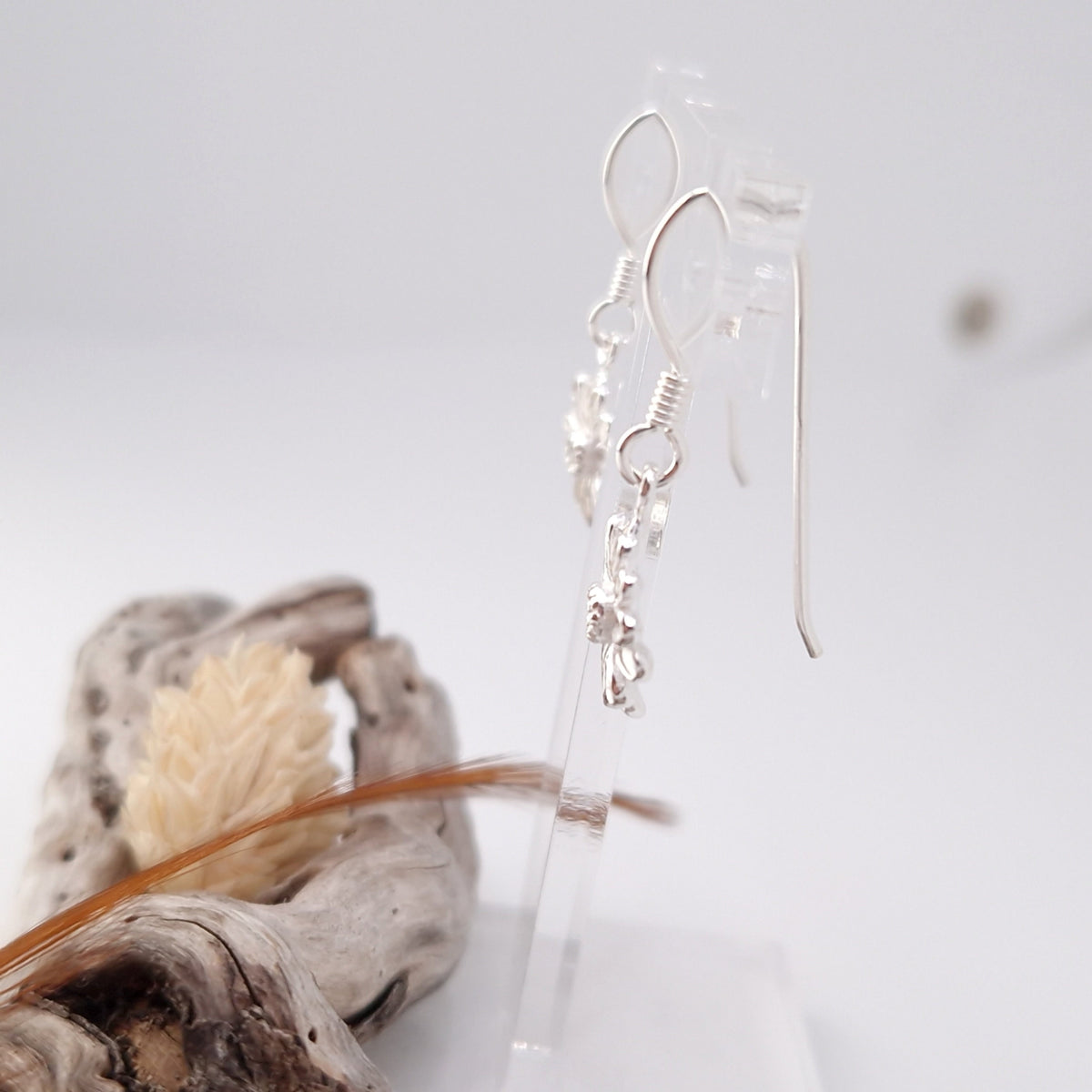 Ohrringe Margerite mit Zirkonia Kristall 925 Silber Blumen Hängeohrringe
