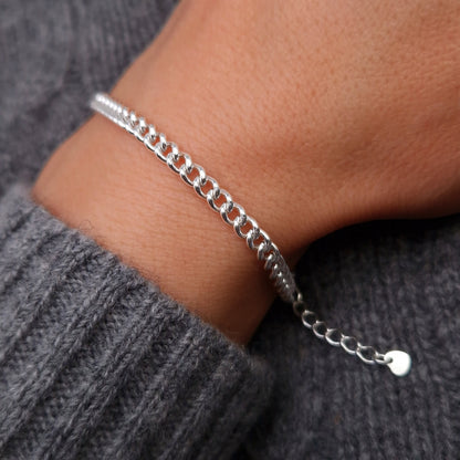 Breites massives Silberarmband mit großen Kettengliedern mit Verlängerungskettchen und kleinem Herzanhänger