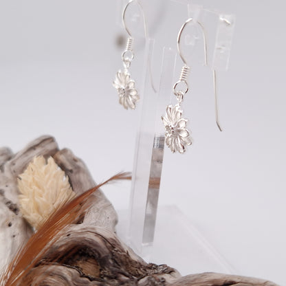 Ohrringe Margerite mit Zirkonia Kristall 925 Silber Blumen Hängeohrringe