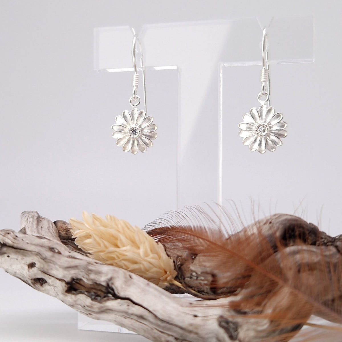 Ohrringe Margerite mit Zirkonia Kristall 925 Silber Blumen Hängeohrringe