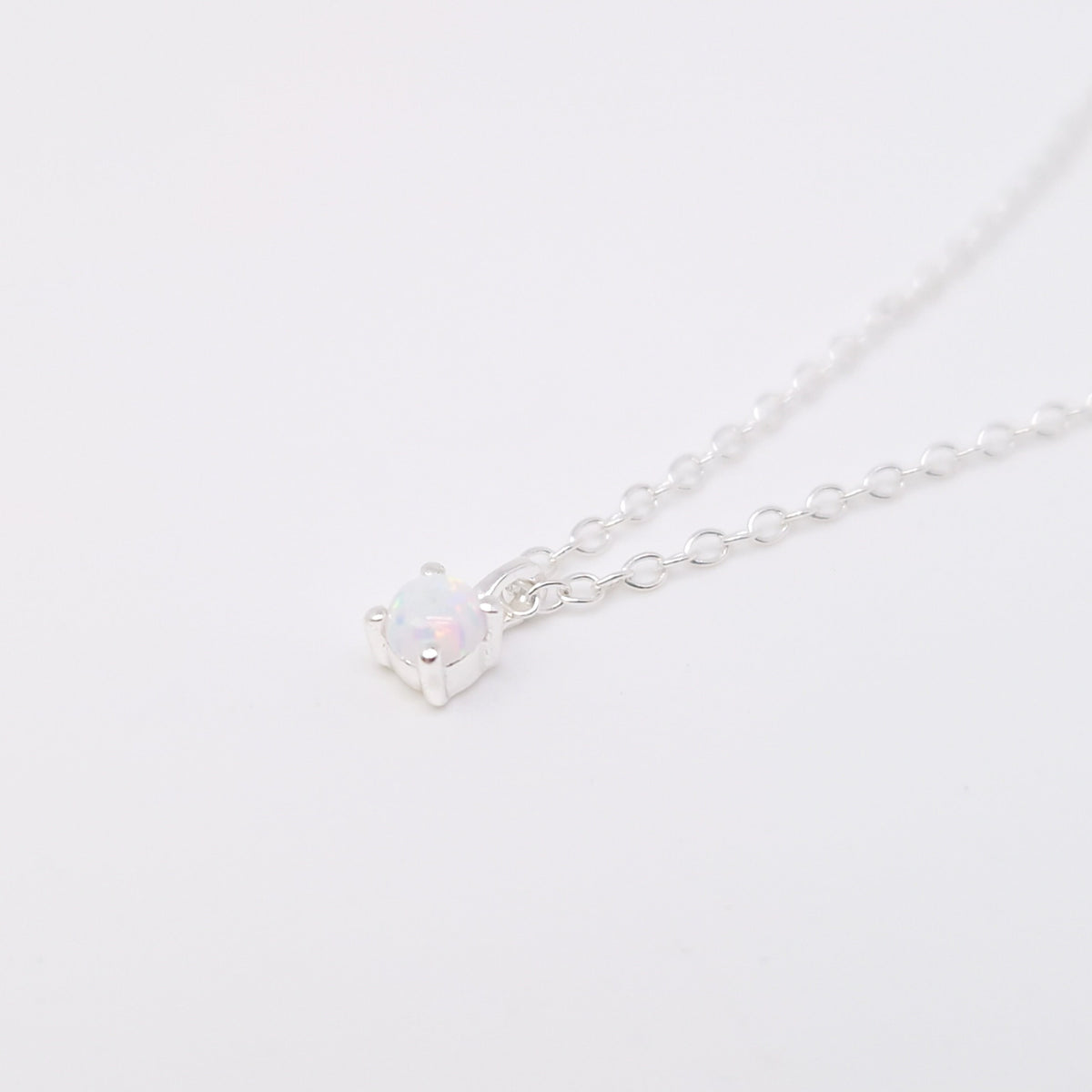 Halskette zarter Opal Tautropfen 925 Silber sehr fein 3 mm
