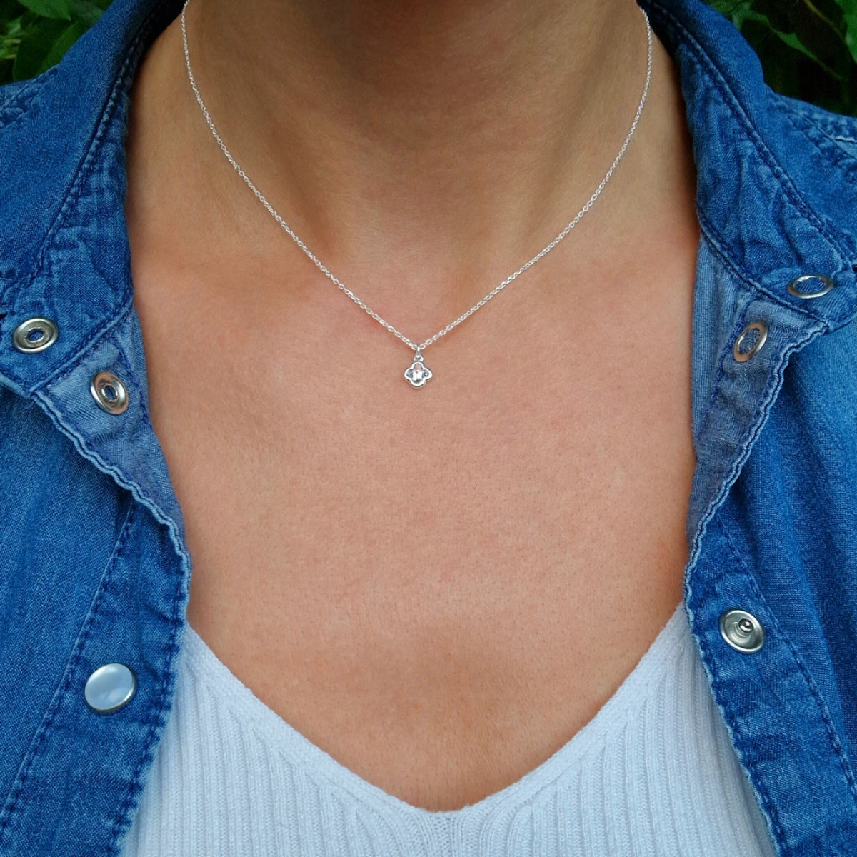 Halskette kleine Kristallblume 925 Silber Zirkonia Kristalltropfen