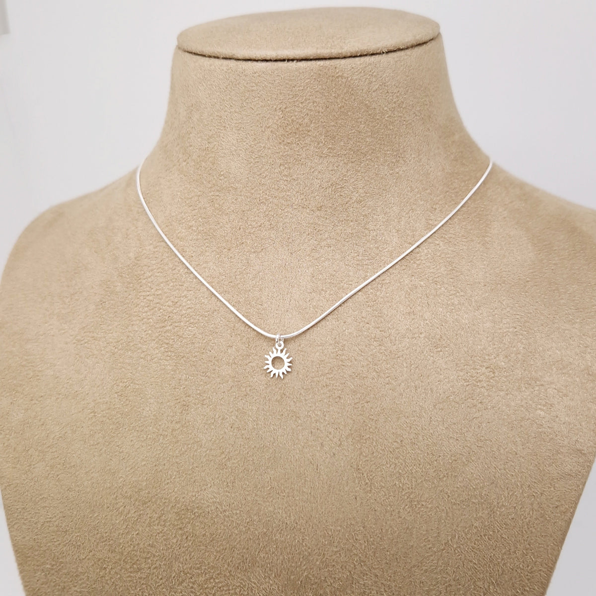 Halskette Mini-Sonne 925 Silber Schlangenkette