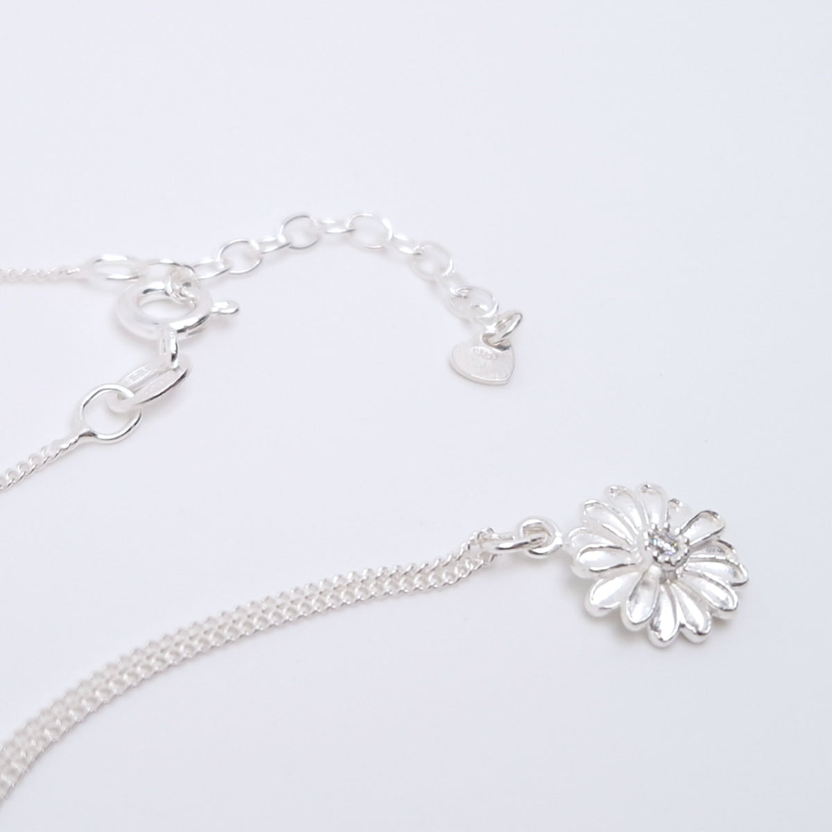 Halskette kleine Margerite 925 Silber Zirkonia Blumenanhänger