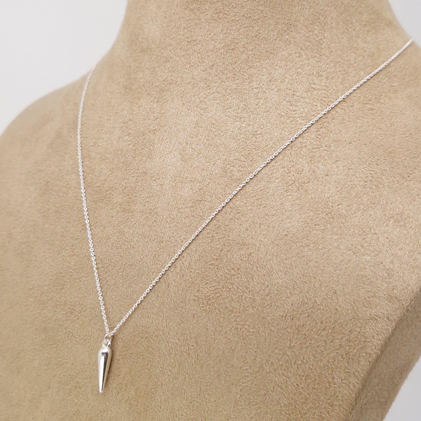 Halskette mit Spike Anhänger 925 Silber zarte Ankerkette