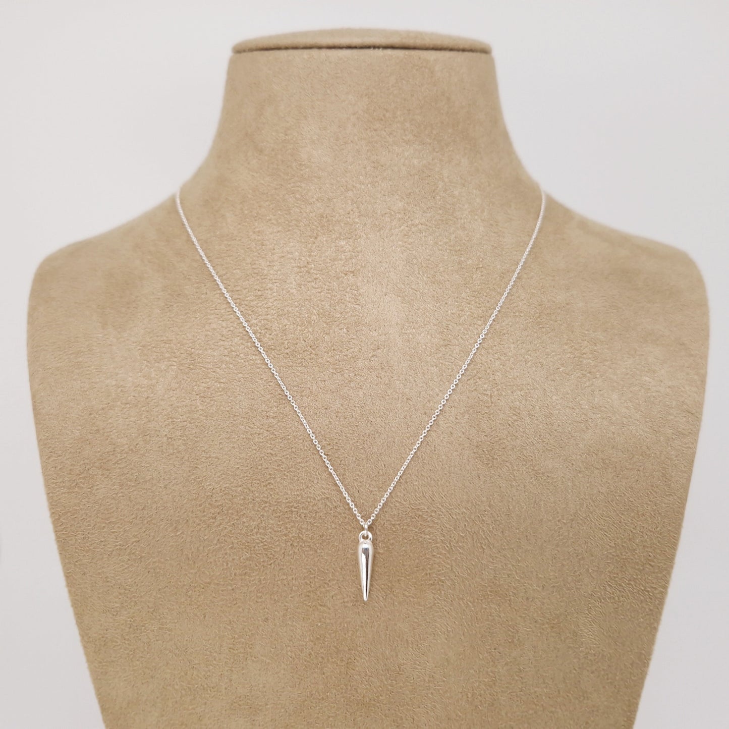 Halskette mit Spike Anhänger 925 Silber zarte Ankerkette