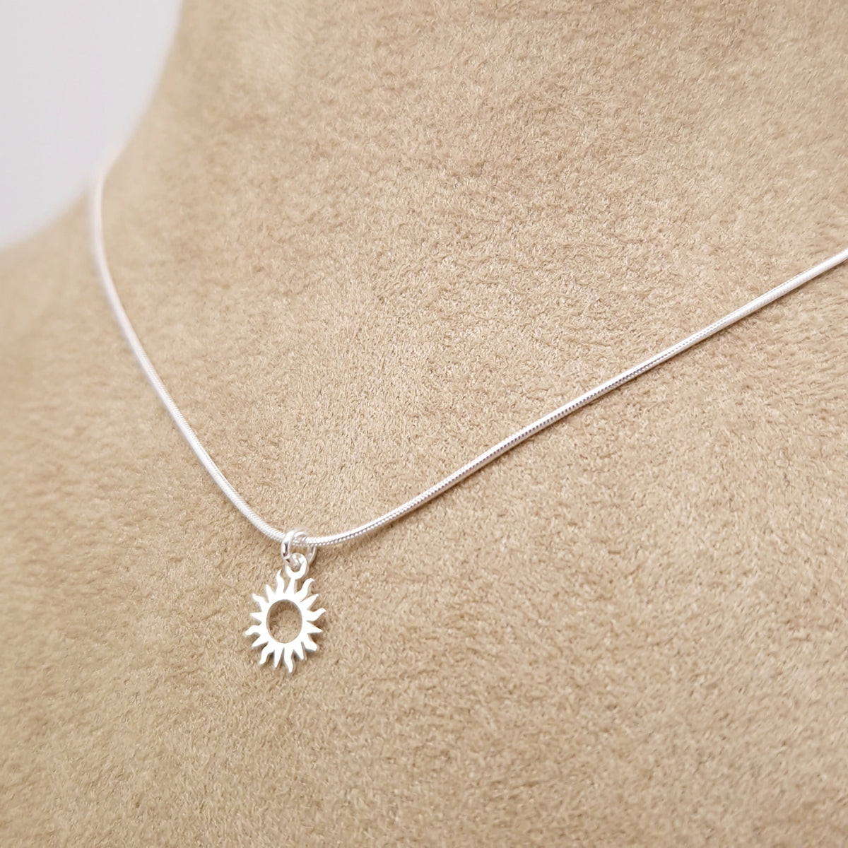 Halskette Mini-Sonne 925 Silber Schlangenkette