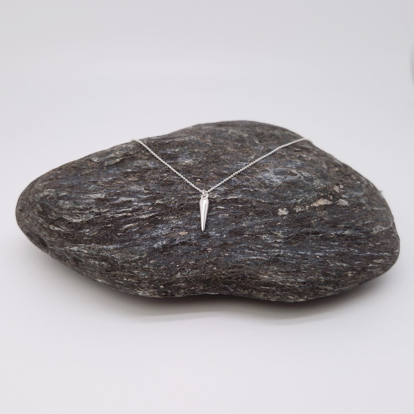 Halskette mit Spike Anhänger 925 Silber zarte Ankerkette