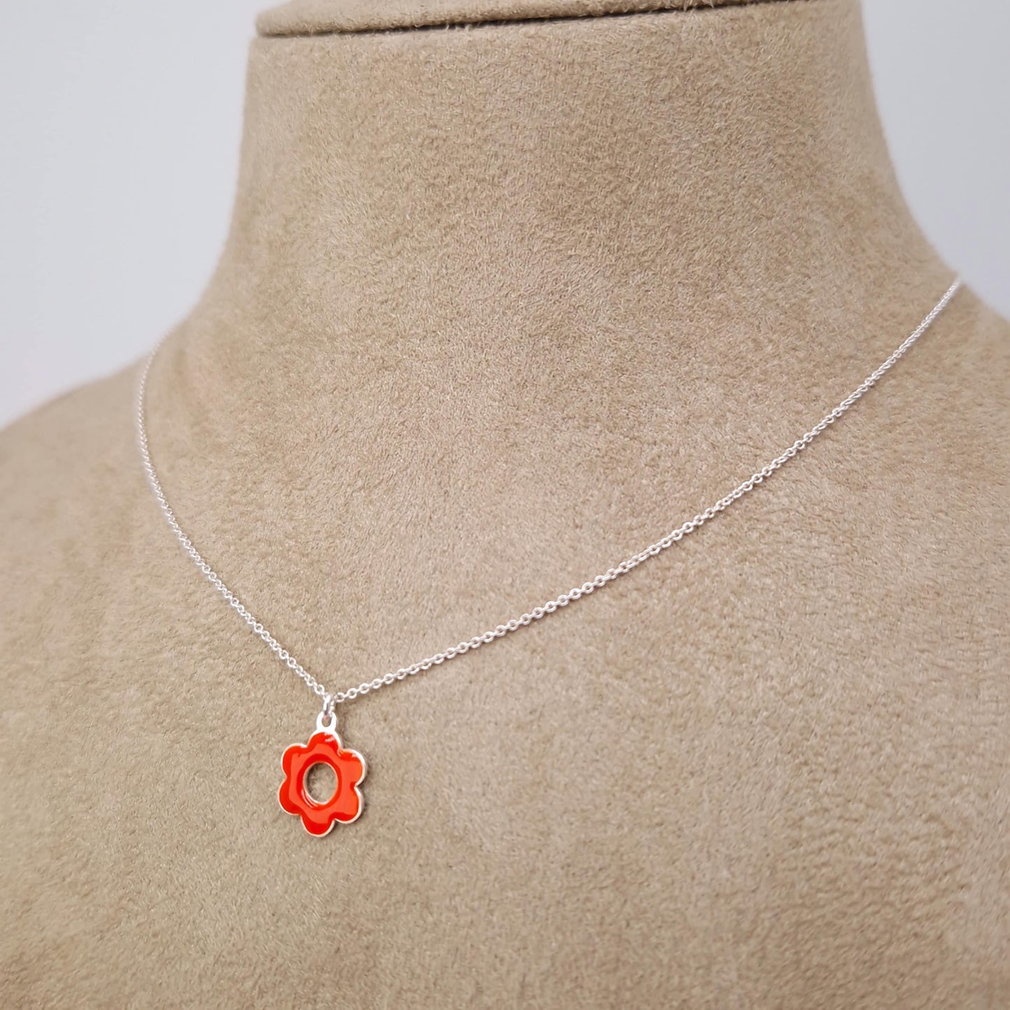 Halskette Emaille Blume 925 Silber runde Blüte mit Loch rot