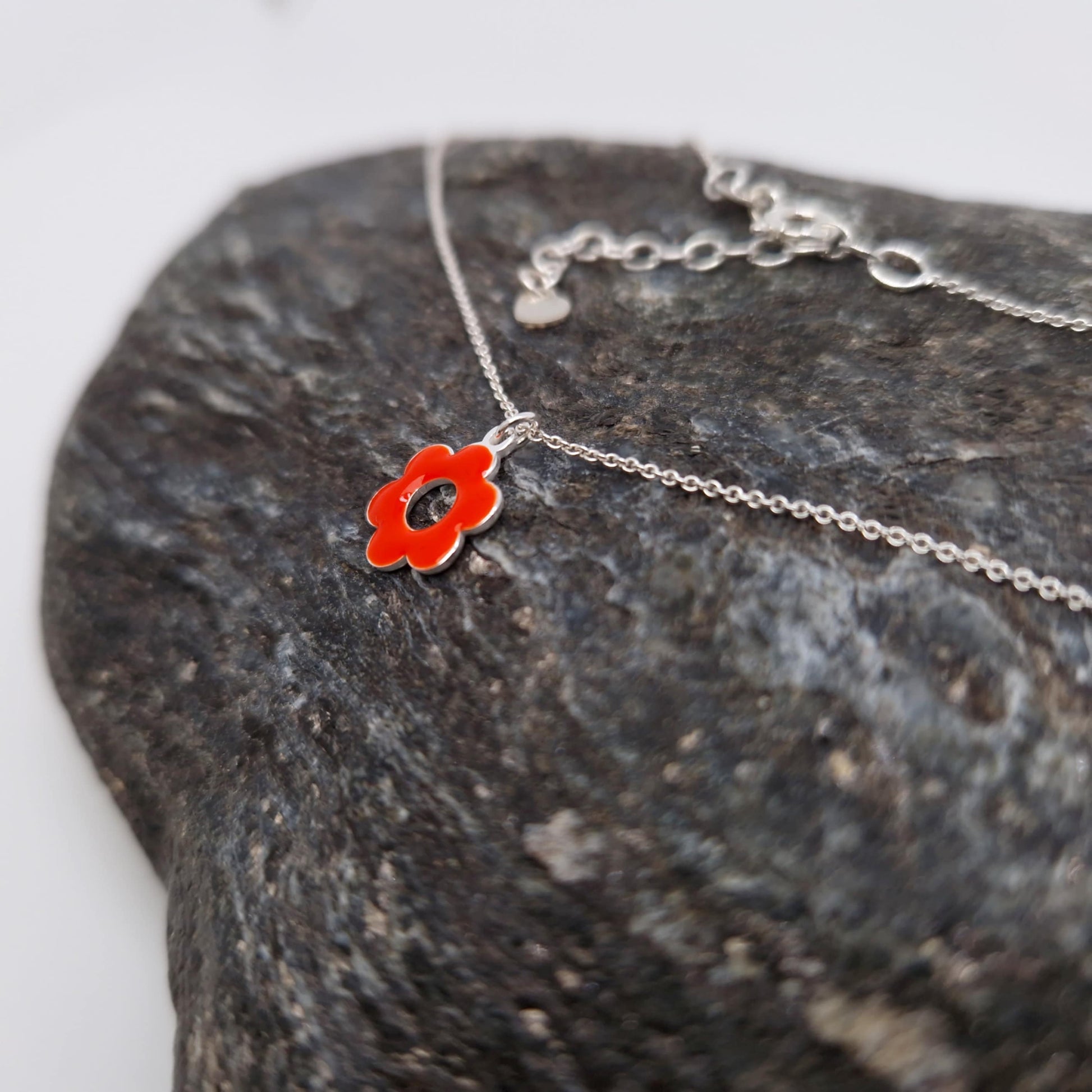 Halskette Emaille Blume 925 Silber runde Blüte mit Loch rot