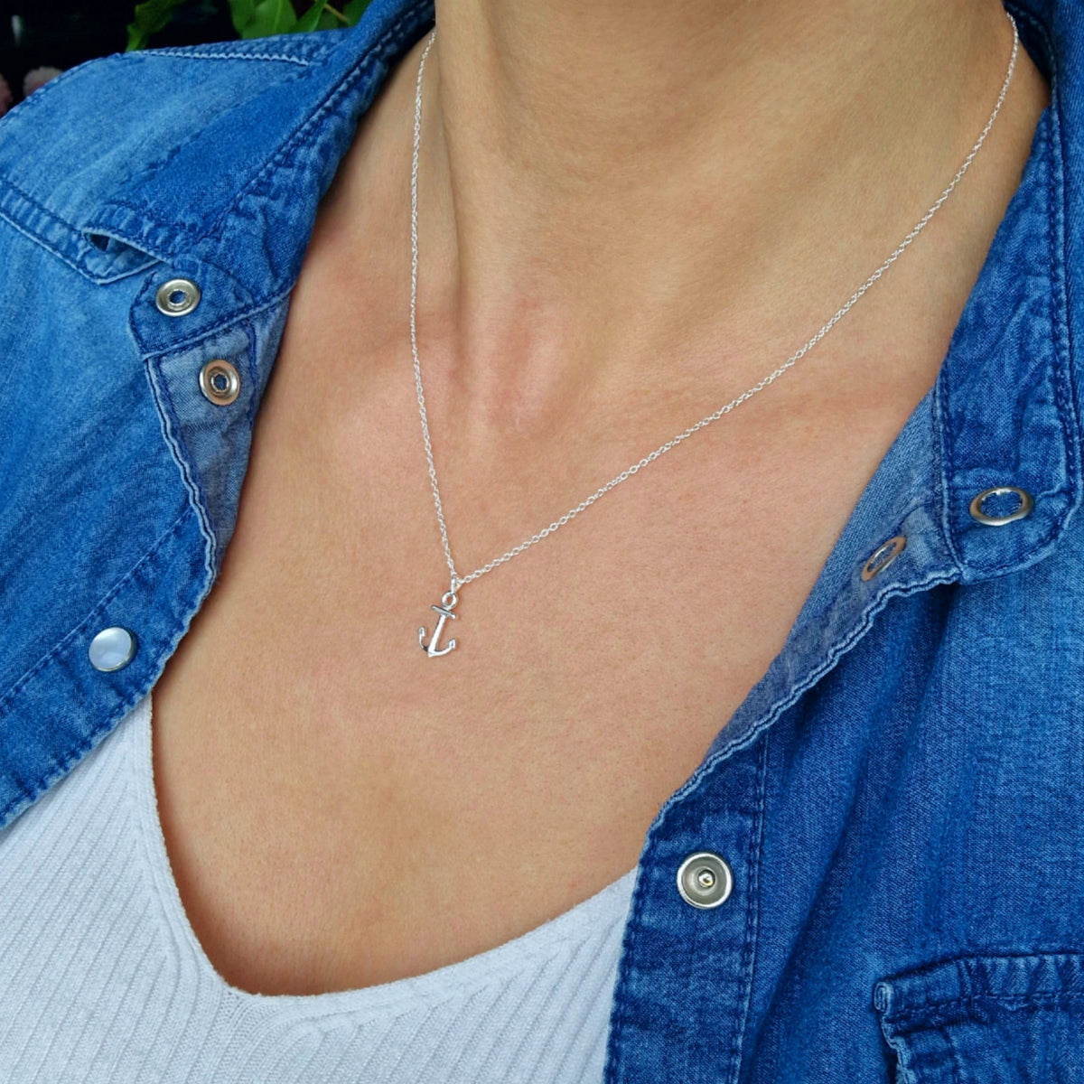 Feine Halskette aus massivem Sterling Silber mit maritimem Anhänger Anker aus 925 Sterling Silber.