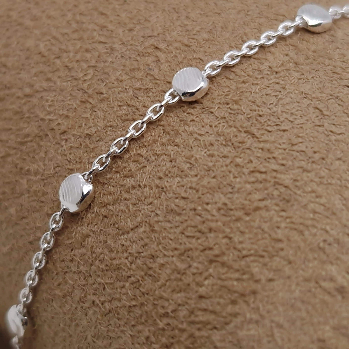 Armband flache Silberperlen 925 Silber strukturiert Muster