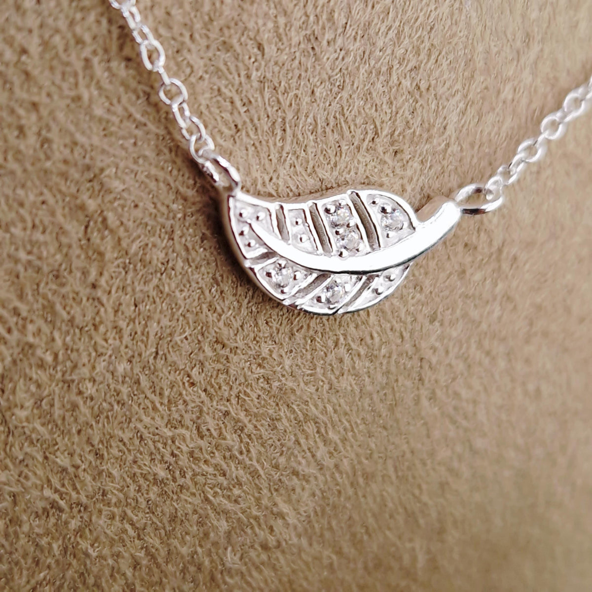Halskette mit Blattanhänger 925 Silber mit Zirkonia Kristallen Layering