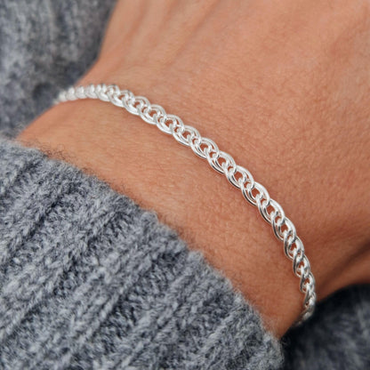Breites gewebtes Silberamband aus massivem 925 Sterling Silber.