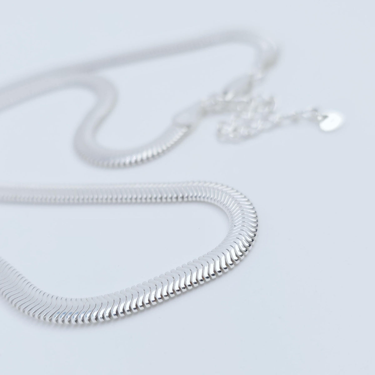 Schlangenkette gewölbt 925 Silber Herringbone Halskette 4,3 mm