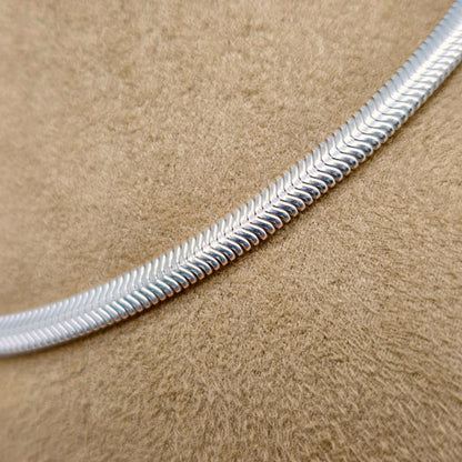 Schlangenkette gewölbt 925 Silber Herringbone Halskette 4,3 mm