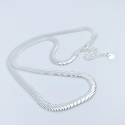 Schlangenkette gewölbt 925 Silber Herringbone Halskette 4,3 mm
