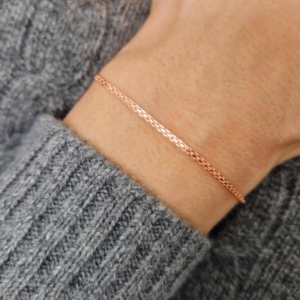 Armband Bismarck flach roségold 14K Gliederkette gewebt zart 2 mm
