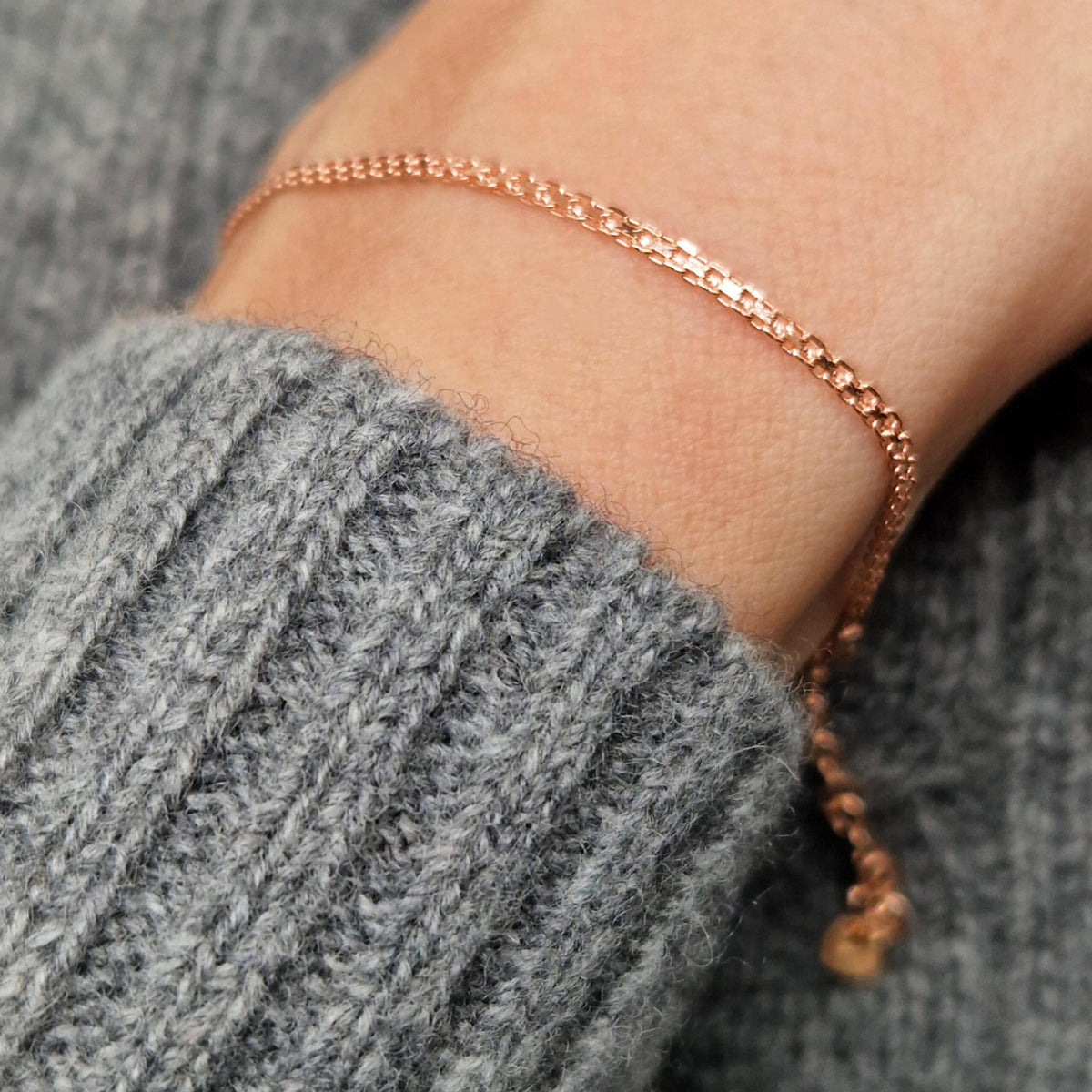 Armband Bismarck flach roségold 14K Gliederkette gewebt zart 2 mm